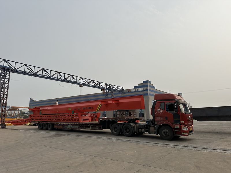 電動(dòng)葫蘆門(mén)式起重機(jī)25噸，發(fā)往四川成都